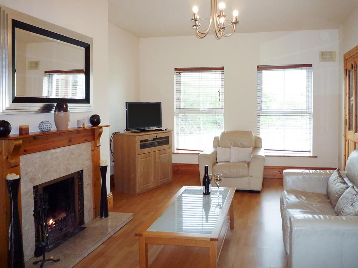 Cois Chnoic Holiday Home Dingle By Trident Holiday Homes Екстер'єр фото